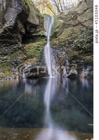 栃木県矢板市おしらじの滝 45103046