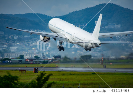 雨上がりのテイクオフ 45113463