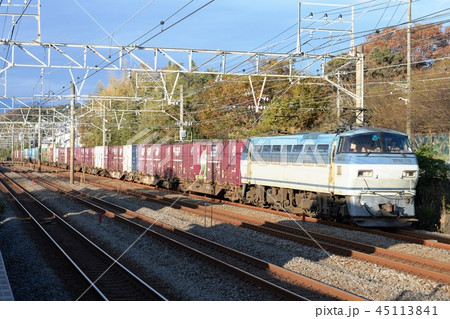 朝のEF66 45113841