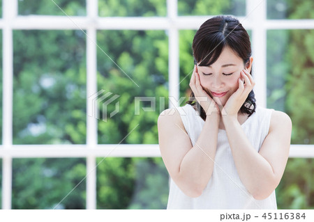 女性　美容　ビューティー　ミドル　スキンケア 45116384