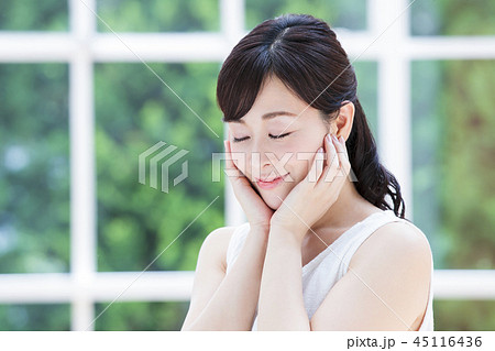 女性　美容　ビューティー　ミドル　スキンケア 45116436