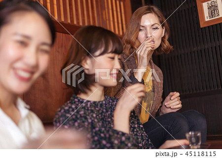 飲み比べ 女子旅 日本酒 飲み比べ 女子旅 日本酒 45118115