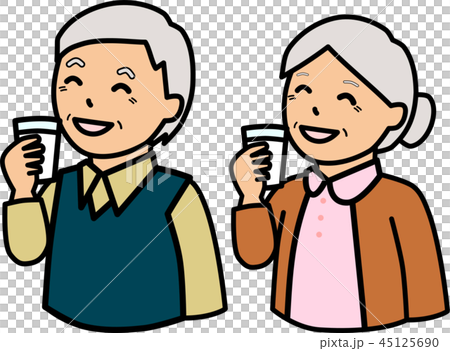 喝白牛奶的老年男女 喝白牛奶的老年男女 45125690