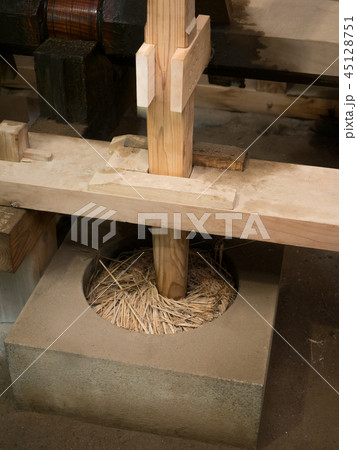 水車小屋の内部 45128751