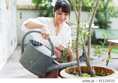 ガーデニング 女性 ガーデニング 女性 45129533