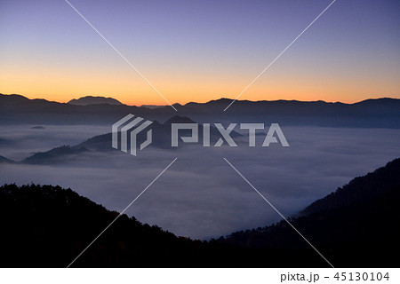 高ツムジ山の雲海 高ツムジ山の雲海 45130104