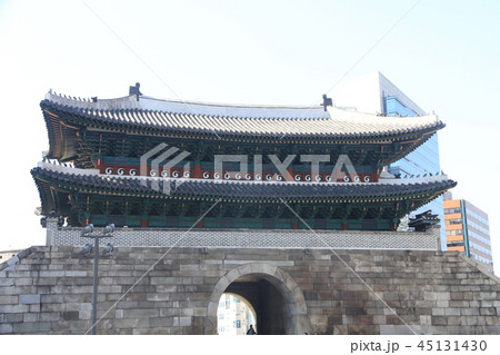 Namdaemun (Sungnyemun) Gate in Seoul, South Korea Namdaemun (Sungnyemun) Gate in Seoul, South Korea 45131430