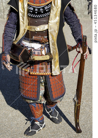 武士　鎧　火縄銃 45134680