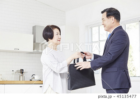 夫婦 男 男性 45135477