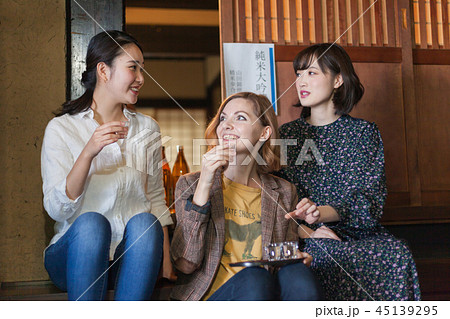 女子旅　日本酒　試飲 45139295
