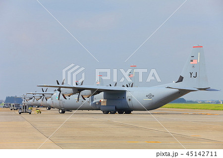 横田基地日米友好祭のC-130 45142711