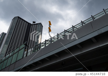 曇天の東京 勝どき 開通前の環状2号線と高層マンション　2018.10 45144710