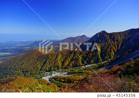 鳥取県_紅葉の大山_色づく北壁 鳥取県_紅葉の大山_色づく北壁 45145356