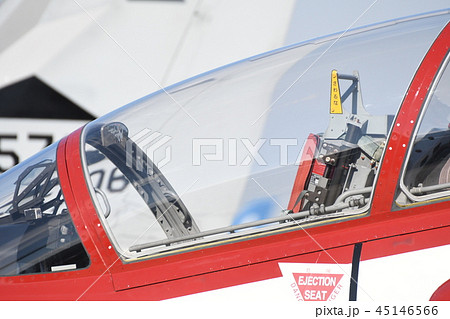 航空自衛隊＞練習機＞コックピット(川崎T-4：レッドドルフィン