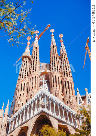 Barcelona. Sagrada Familia on a Sunny day Barcelona. Sagrada Familia on a Sunny day 45149913