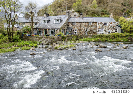 Glaslyn river running through Beddgelert in the heart of Smowdonia National Park in Gwynedd, Wales 45151880