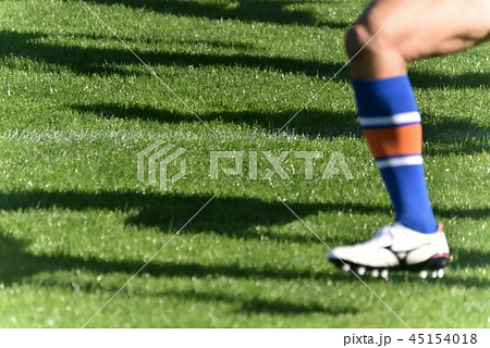 ラグビー：影、足 45154018