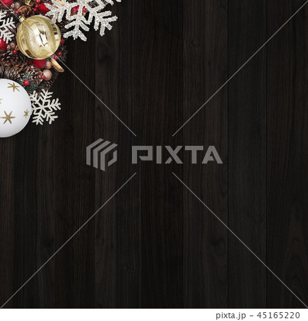 背景 木目 クリスマス オーナメント リースのイラスト素材
