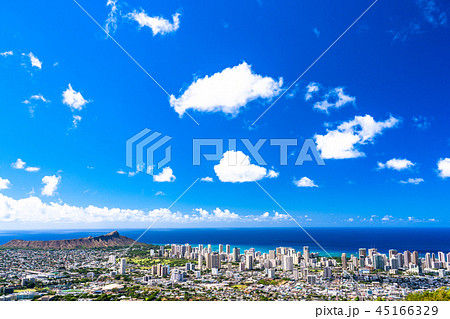 《ハワイ》ホノルルのパノラマ風景・タンタラスの丘より 45166329