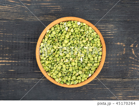 Dry green peas in bowl Dry green peas in bowl 45170264