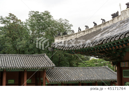 Gyeonghui gung Palace Scenery Gyeonghui gung Palace Scenery 45171764
