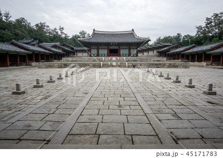 Gyeonghui gung Palace Scenery Gyeonghui gung Palace Scenery 45171783