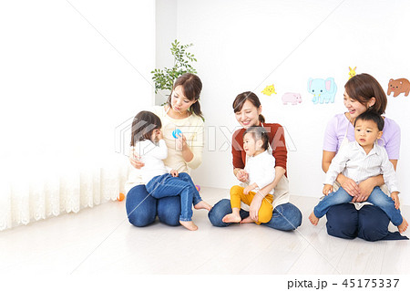 子育て・託児所 45175337