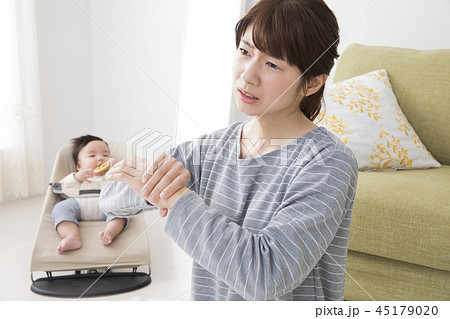 腱鞘炎・育児 腱鞘炎・育児 45179020