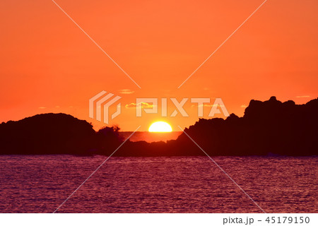 鼠ヶ関灯台の夕日 鼠ヶ関灯台の夕日 45179150