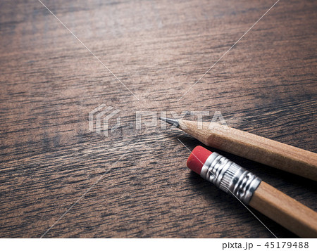 消しゴム付き鉛筆の写真素材