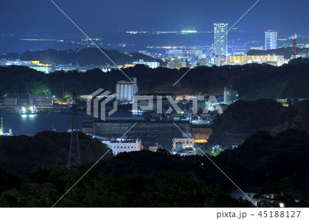 鷹取山公園 【横須賀市】 【夏】 横須賀中央方面の夜景 45188127