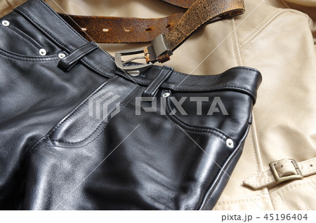 レザーパンツとレザージャケット レザーパンツとレザージャケット 45196404