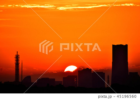 みなとみらい地区の日の出 45196560