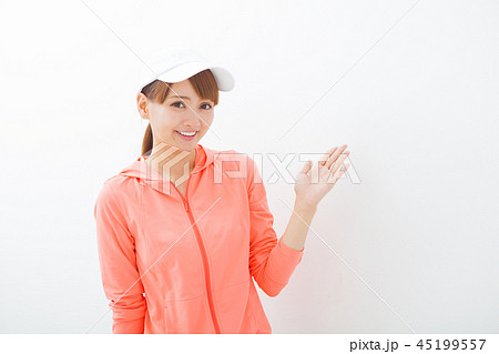 ランニングウェアの女性 ランニングウェアの女性 45199557
