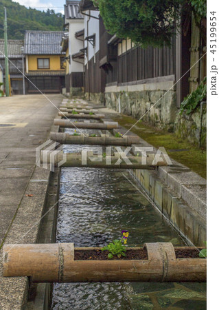 伊予の小京都 大洲市 おはなはん通りの水路 45199654