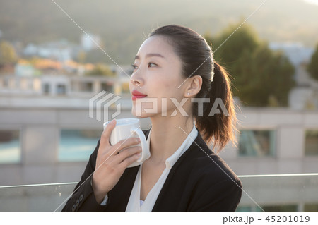 Korean career woman's various expressions and pose 45201019