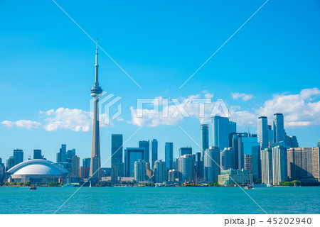 トロントアイランドからの眺めるダウンタウン 45202940