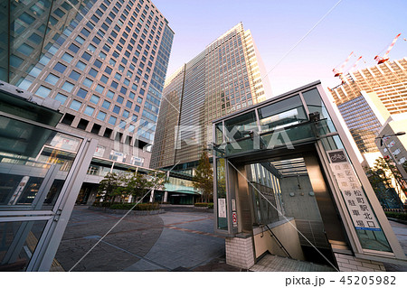 日本の東京都市景観 汐留芝離宮ビルディングなどを望む 浜松町駅周辺風景 の写真素材 4559