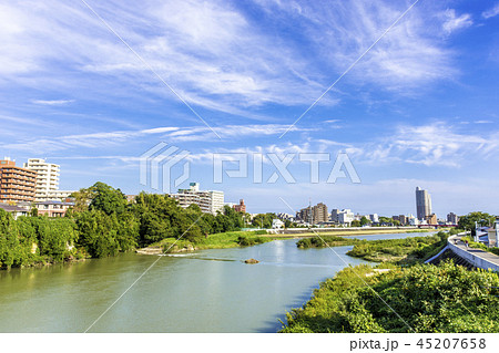 仙台市 愛宕橋付近より広瀬川を望む 仙台市 愛宕橋付近より広瀬川を望む 45207658