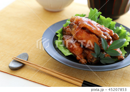 鶏手羽中照り焼き 鶏手羽中照り焼き 45207853
