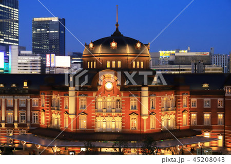 東京駅丸の内駅舎南ドームの夕景 45208043