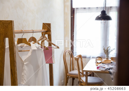 cloths rack in room 45208663