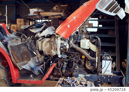 トラクターのエンジン 45209726