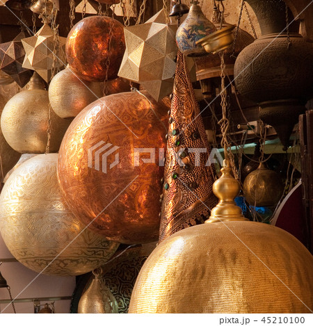 Traditional arabic brass lampshades on display 45210100