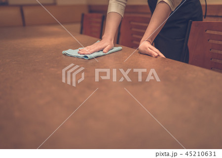 アルバイト 45210631