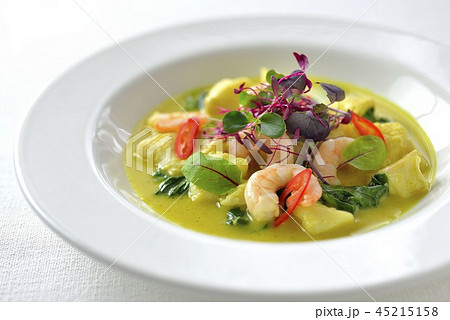 タラとほうれん草のスパイシースープ/cod and spinah spicy soup タラとほうれん草のスパイシースープ/cod and spinah spicy soup 45215158