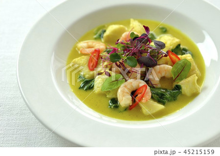 タラとほうれん草のスパイシースープ/cod and spinah spicy soup タラとほうれん草のスパイシースープ/cod and spinah spicy soup 45215159