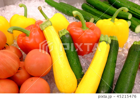 色とりどりの野菜 色とりどりの野菜 45215476