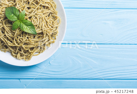Pasta spaghetti with sauce pesto 45217248