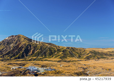 阿蘇山から草千里と金峰山、久住連山 阿蘇山から草千里と金峰山、久住連山 45217939